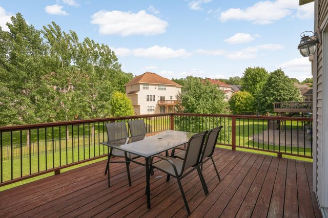 10721 Mccool Drive W, Burnsville, MN 55337