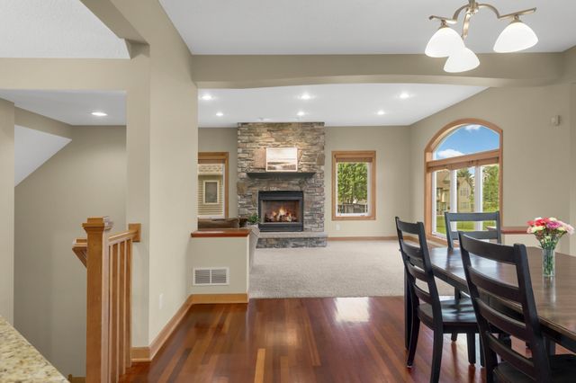 10721 Mccool Drive W, Burnsville, MN 55337