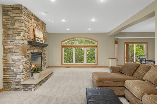 10721 Mccool Drive W, Burnsville, MN 55337