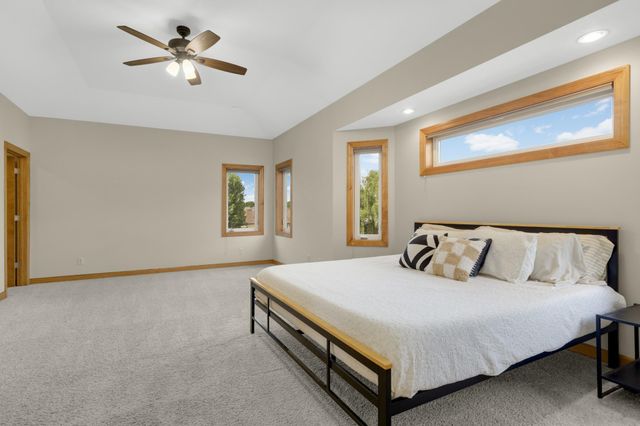 10721 Mccool Drive W, Burnsville, MN 55337