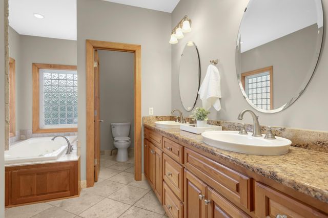 10721 Mccool Drive W, Burnsville, MN 55337