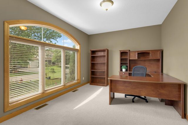 10721 Mccool Drive W, Burnsville, MN 55337