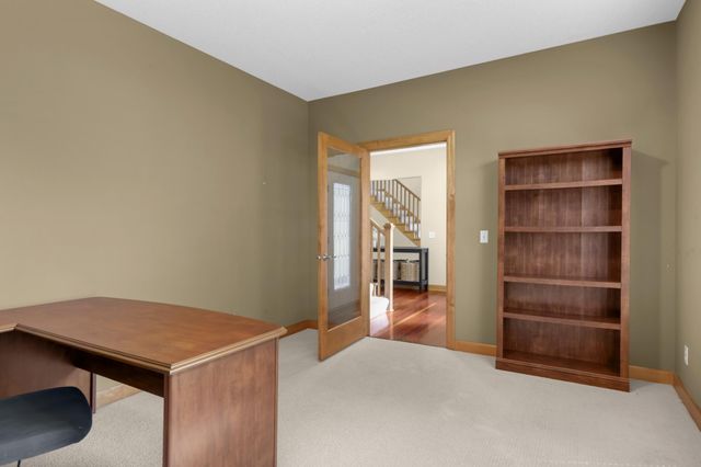 10721 Mccool Drive W, Burnsville, MN 55337