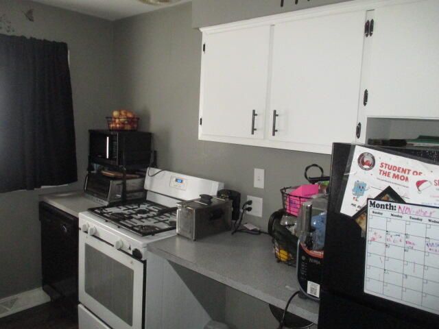 865 Carrier Creek Boulevard, Grand Rapids, MI 49503