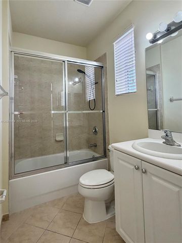 2885 SE 1st Dr 1, Homestead, FL 33033