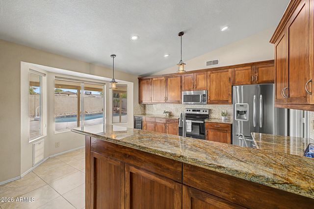 933 N 94TH Place, Mesa, AZ 85207