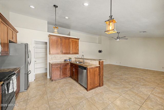 933 N 94TH Place, Mesa, AZ 85207