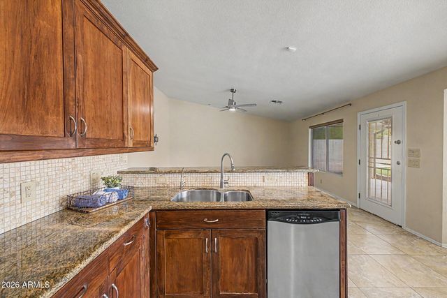 933 N 94TH Place, Mesa, AZ 85207