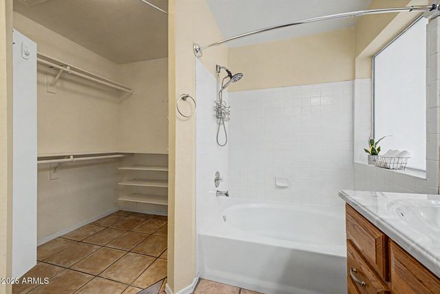 933 N 94TH Place, Mesa, AZ 85207