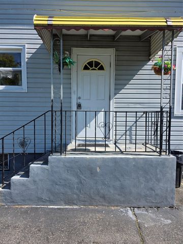 523 Hawthorne Avenue, Uniondale, NY 11553