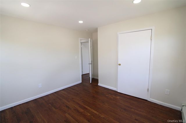 523 Hawthorne Avenue, Uniondale, NY 11553