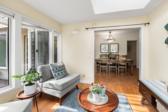 43120 Montgomery Ave, Davis, CA 95618