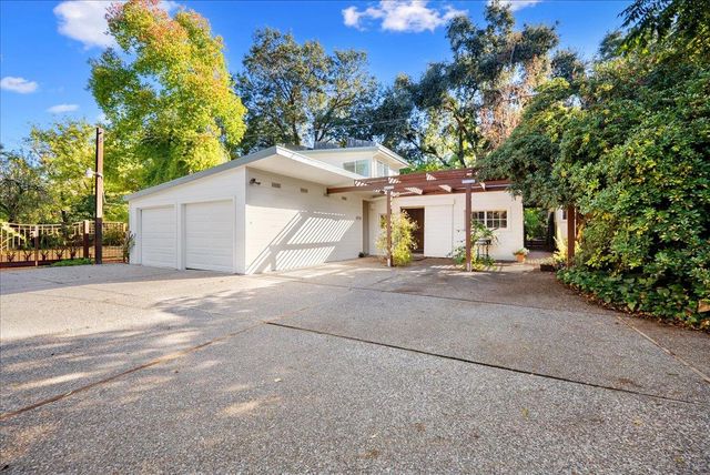 43120 Montgomery Ave, Davis, CA 95618