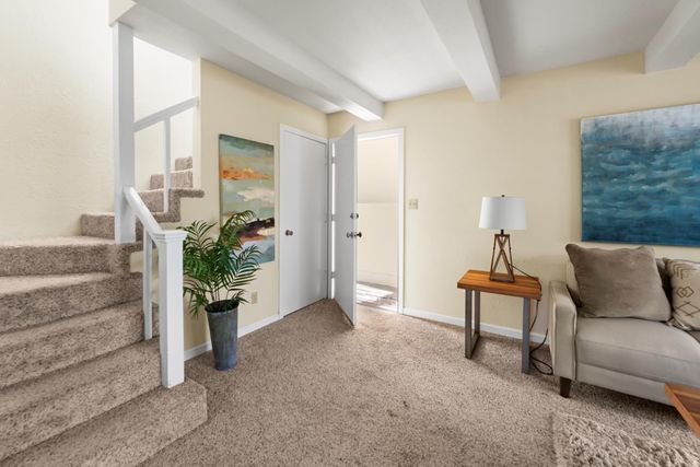 43120 Montgomery Ave, Davis, CA 95618