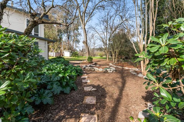 43120 Montgomery Ave, Davis, CA 95618