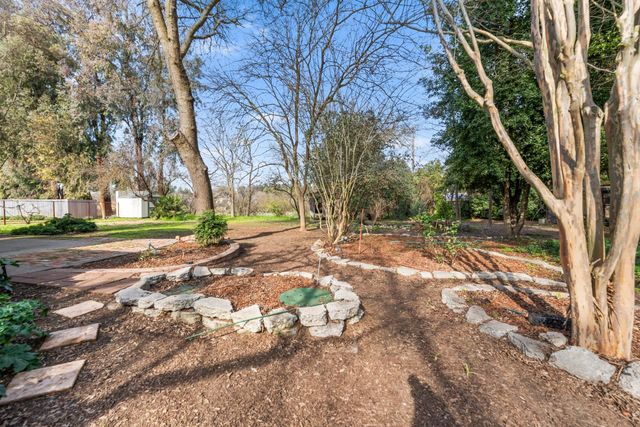 43120 Montgomery Ave, Davis, CA 95618