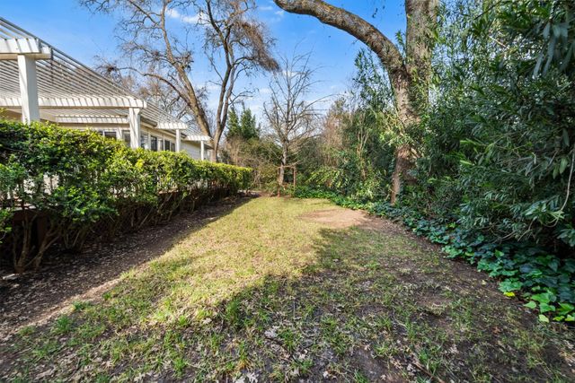 43120 Montgomery Ave, Davis, CA 95618