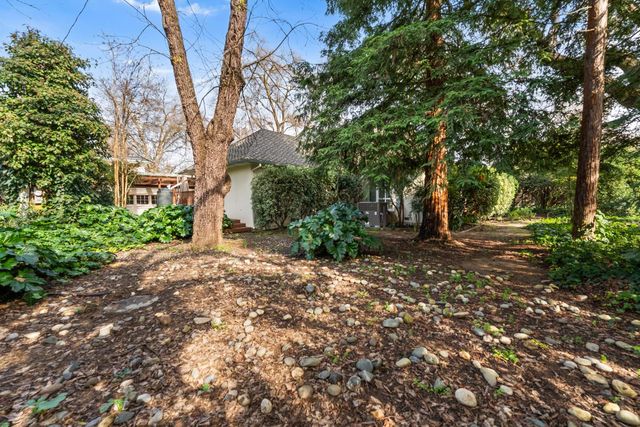 43120 Montgomery Ave, Davis, CA 95618