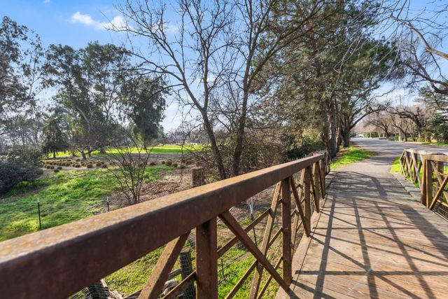 43120 Montgomery Ave, Davis, CA 95618