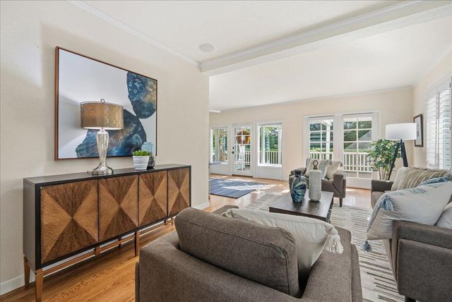 43120 Montgomery Ave, Davis, CA 95618