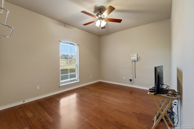 108 Medora Branch, Floresville, TX 78114