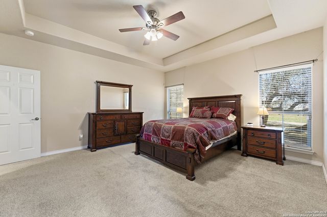 108 Medora Branch, Floresville, TX 78114