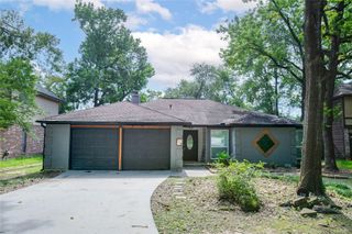 128 N Deerfoot Circle, The Woodlands, TX 77380
