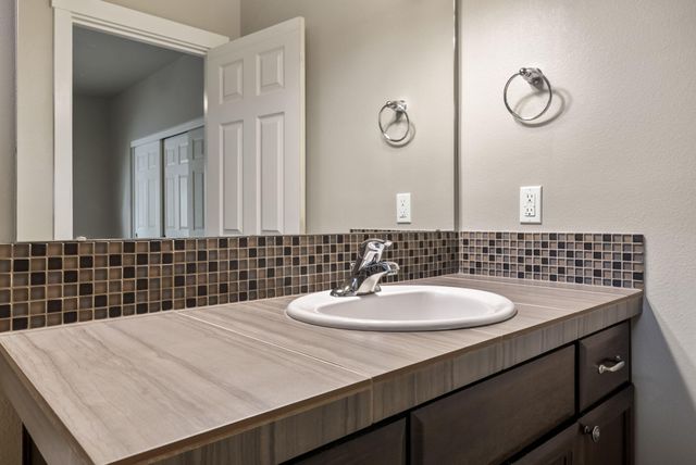 656 SE Reed Market Road, Bend, OR 97702