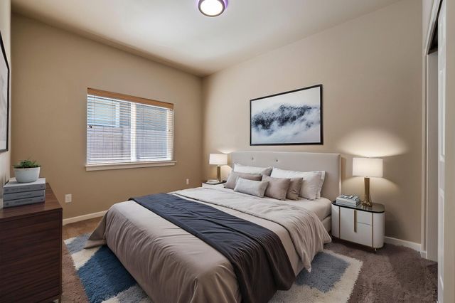656 SE Reed Market Road, Bend, OR 97702