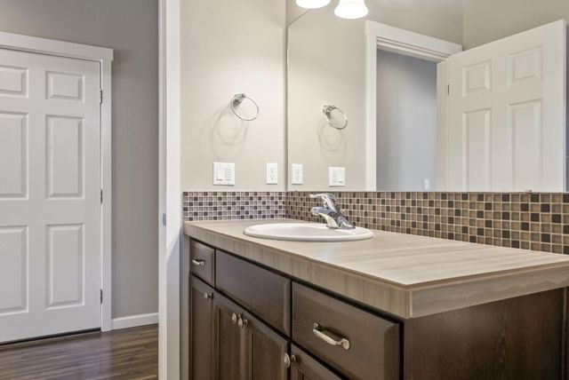 656 SE Reed Market Road, Bend, OR 97702