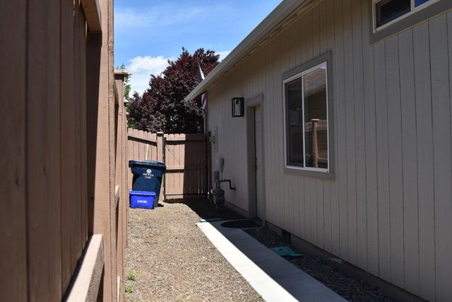 656 SE Reed Market Road, Bend, OR 97702