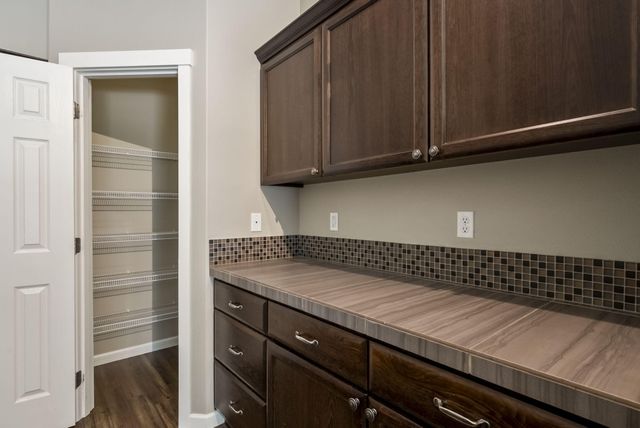 656 SE Reed Market Road, Bend, OR 97702