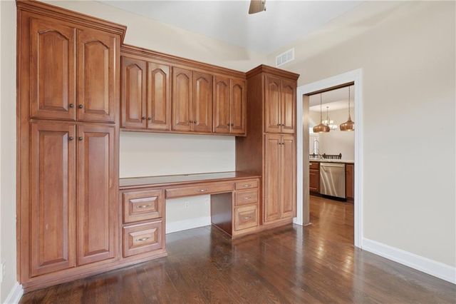 6205 NW Saddle Club Court, Kansas City, MO 64152