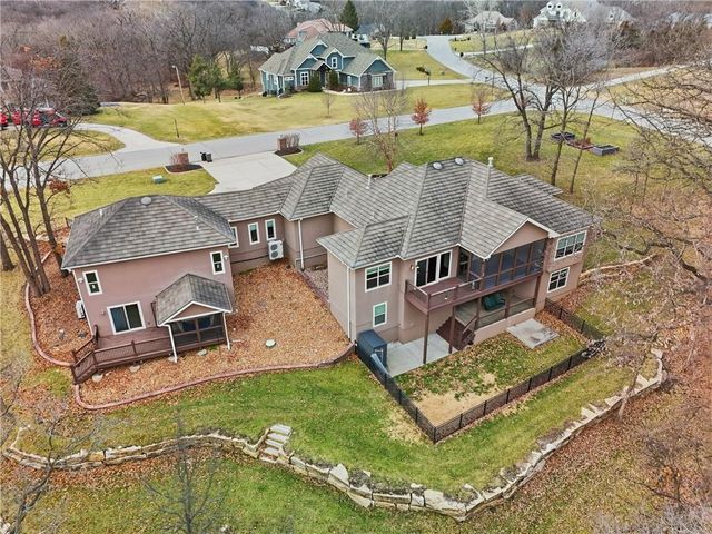 6205 NW Saddle Club Court, Kansas City, MO 64152