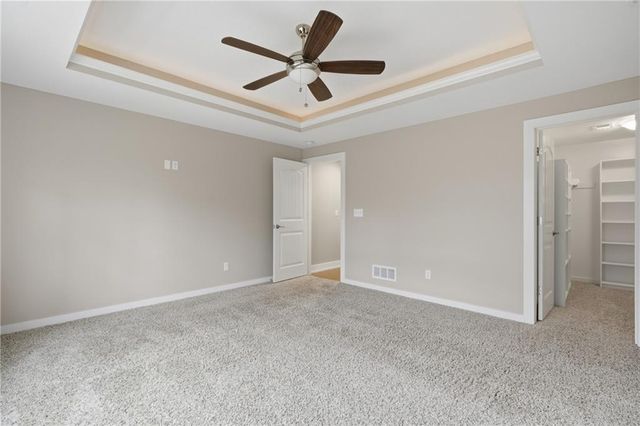 6205 NW Saddle Club Court, Kansas City, MO 64152