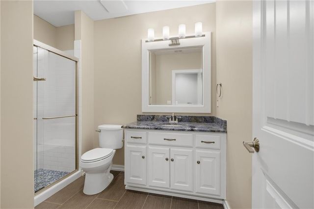 6205 NW Saddle Club Court, Kansas City, MO 64152