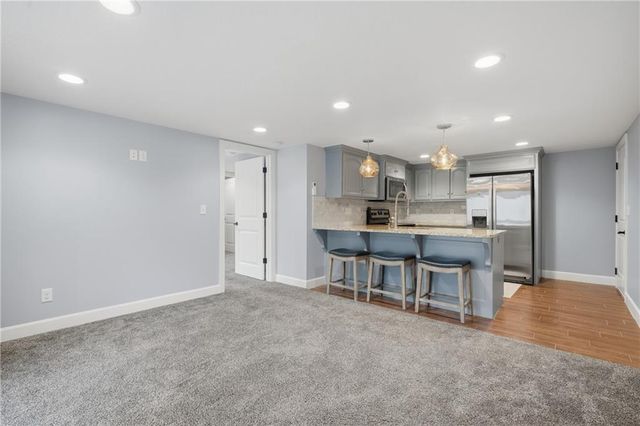 6205 NW Saddle Club Court, Kansas City, MO 64152