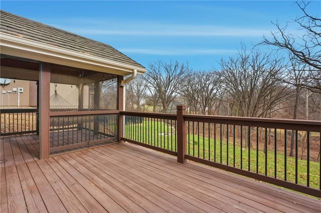 6205 NW Saddle Club Court, Kansas City, MO 64152