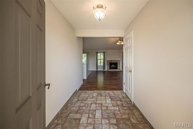5 Thoroughbred Drive, Wright City, MO 63390