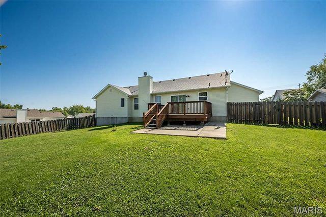 5 Thoroughbred Drive, Wright City, MO 63390