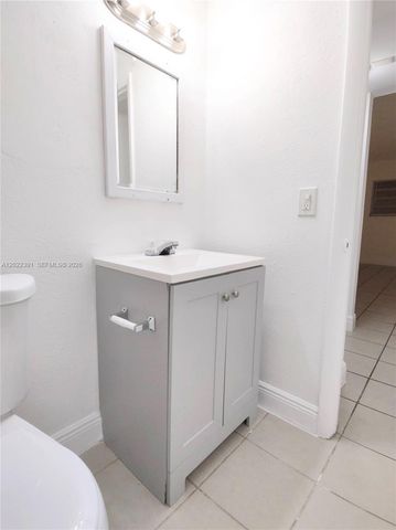 1265 W 24th St 108, Hialeah, FL 33010