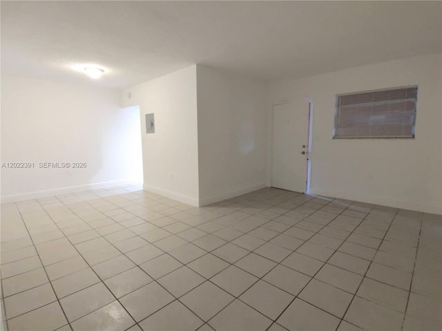 1265 W 24th St 108, Hialeah, FL 33010