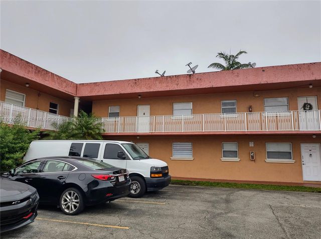 1265 W 24th St 108, Hialeah, FL 33010