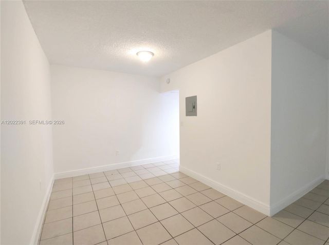 1265 W 24th St 108, Hialeah, FL 33010