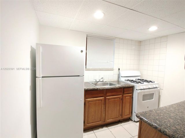 1265 W 24th St 108, Hialeah, FL 33010