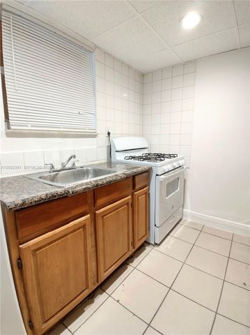 1265 W 24th St 108, Hialeah, FL 33010