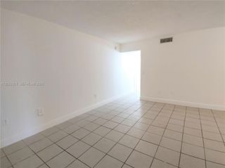 1265 W 24th St 108, Hialeah, FL 33010
