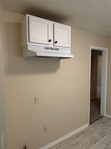7637 Dacosta, Redford, MI 48239