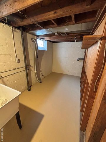 7637 Dacosta, Redford, MI 48239