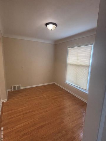 7637 Dacosta, Redford, MI 48239